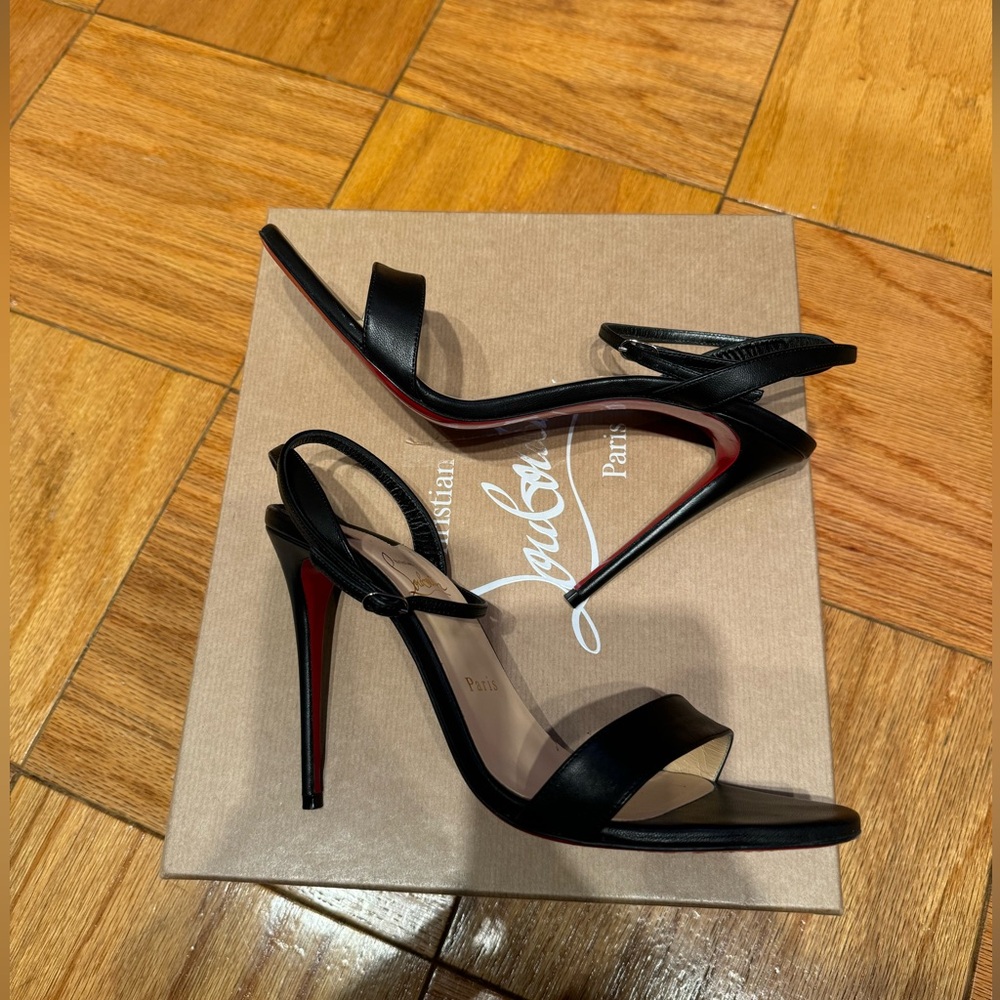 Christian Louboutin Loubi Girl Black size 40